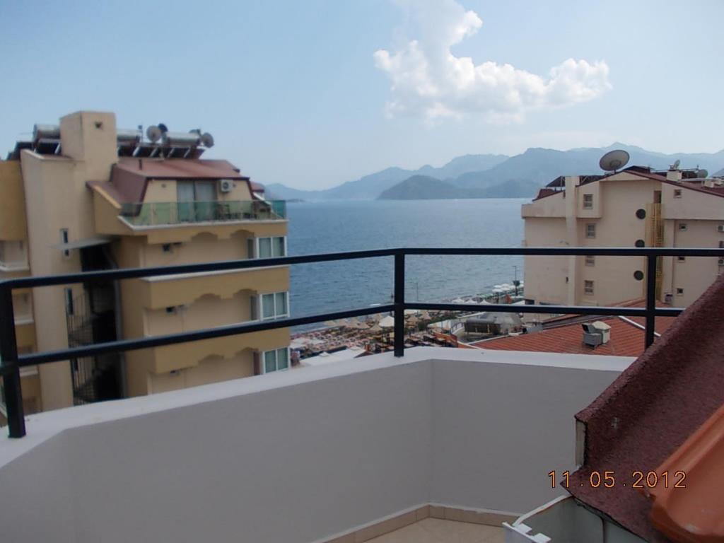 Tekin Aparts Aparthotel Marmaris Exterior photo